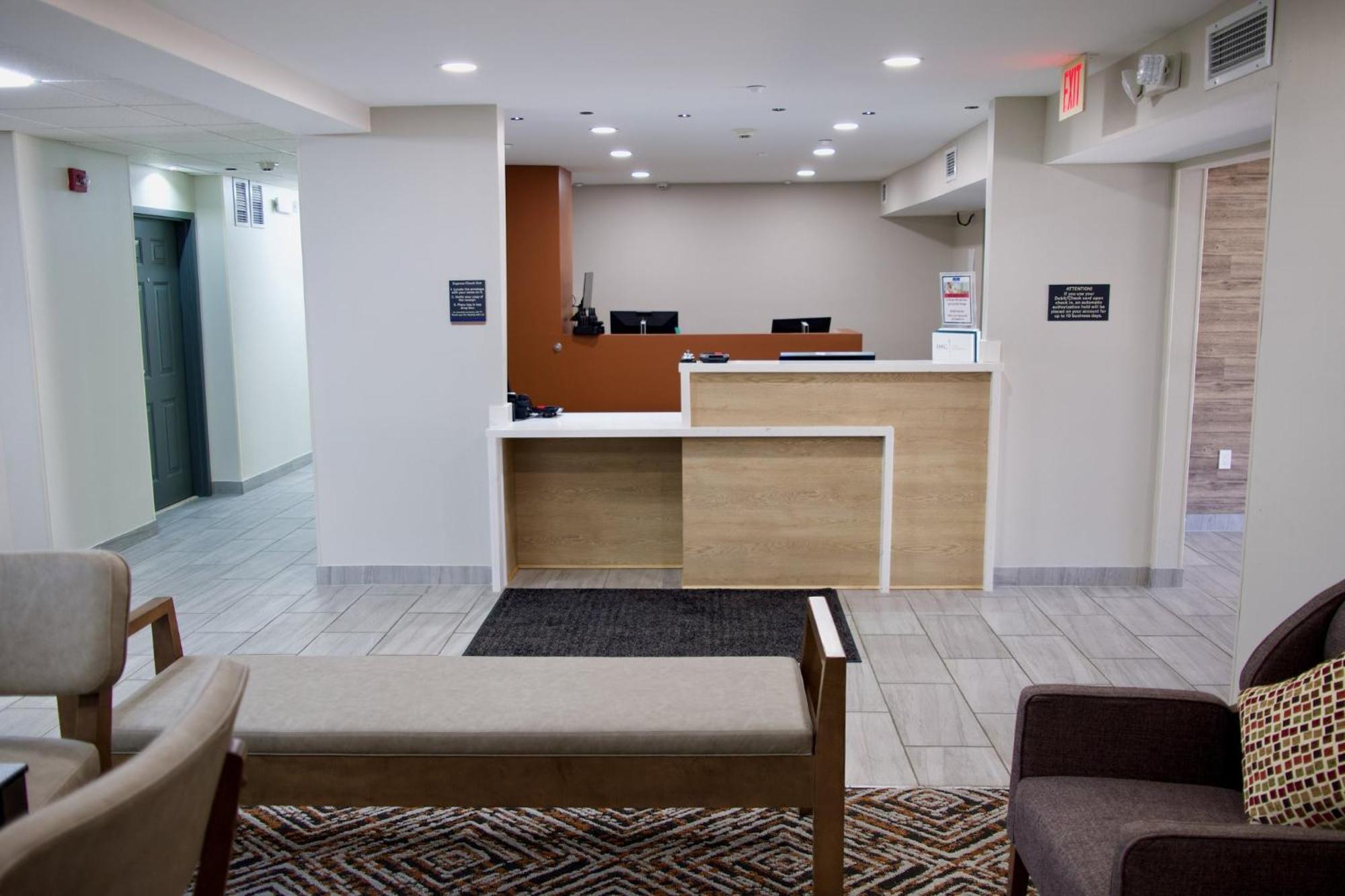 Candlewood Suites Harrisonburg By Ihg Esterno foto