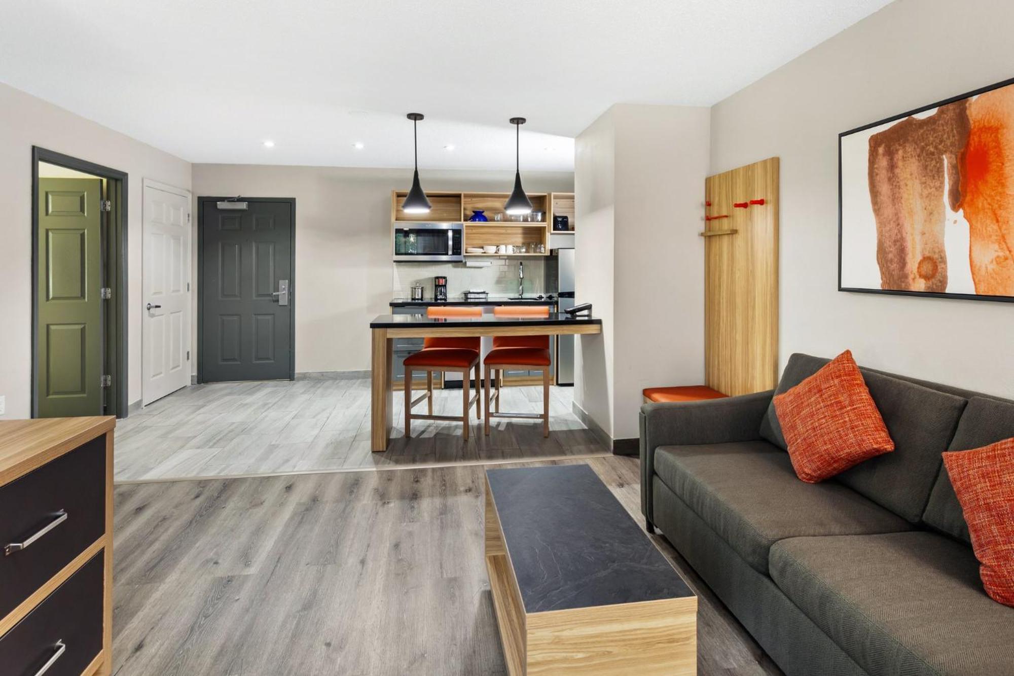 Candlewood Suites Harrisonburg By Ihg Esterno foto