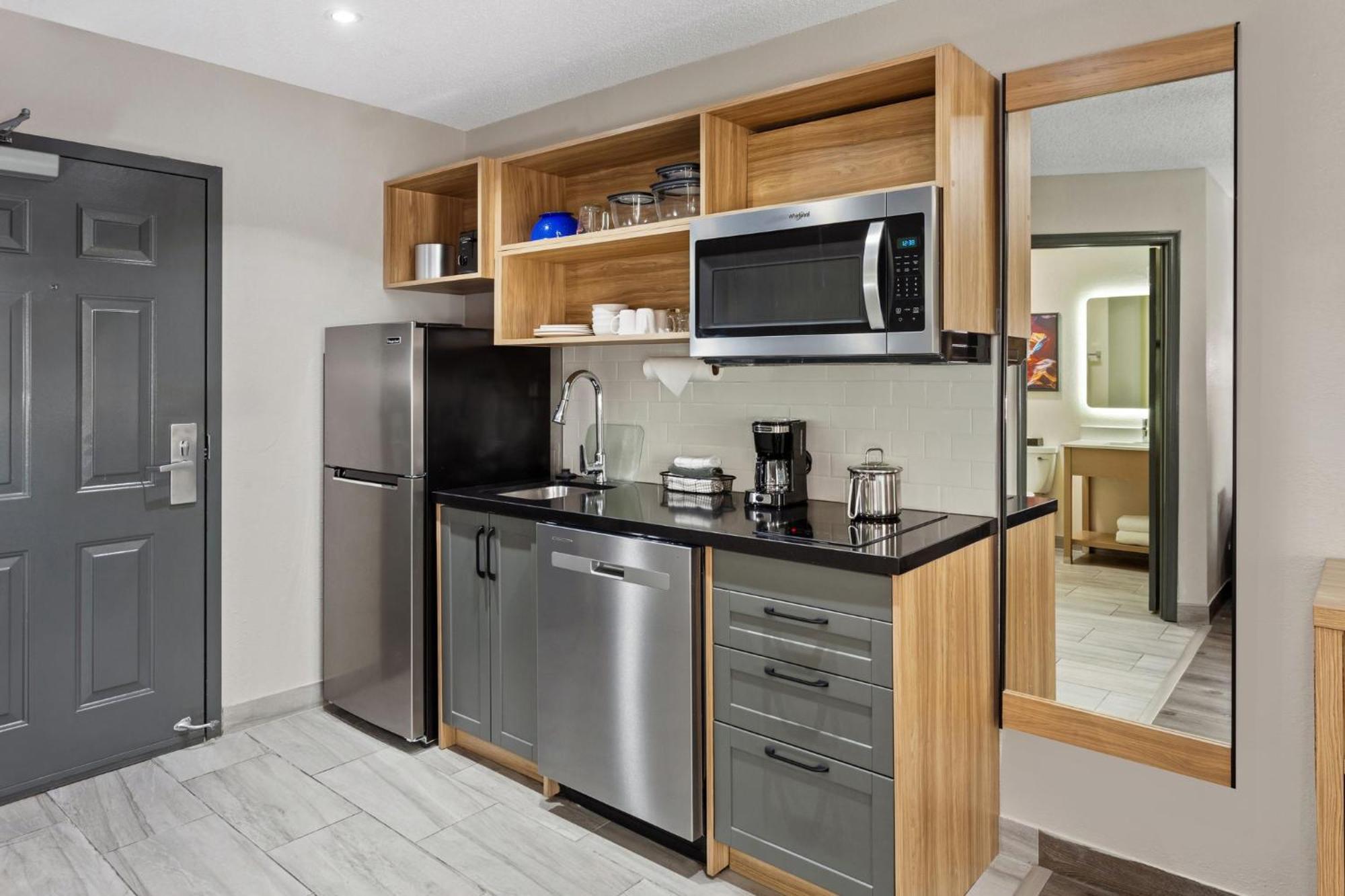 Candlewood Suites Harrisonburg By Ihg Esterno foto