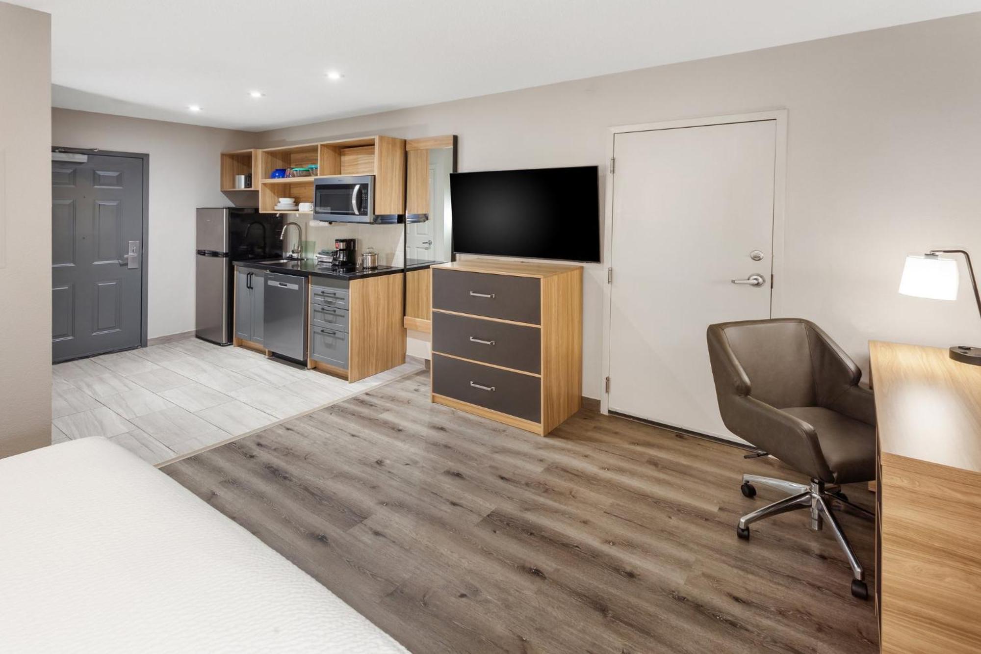 Candlewood Suites Harrisonburg By Ihg Esterno foto
