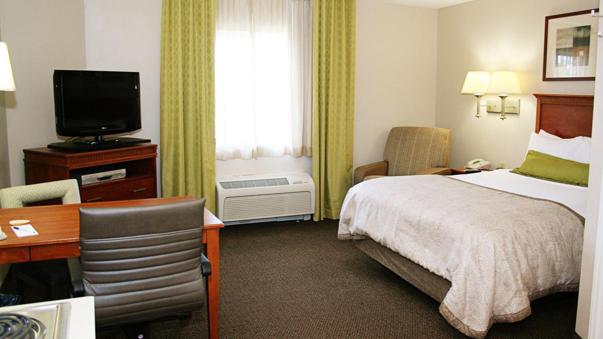 Candlewood Suites Harrisonburg By Ihg Esterno foto