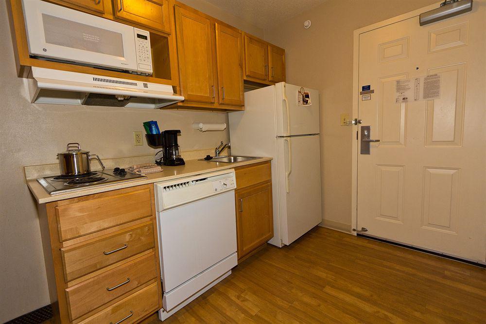 Candlewood Suites Harrisonburg By Ihg Esterno foto